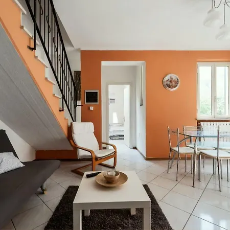 Holiday home La Casina Gialla Independent House - Near The Walls *